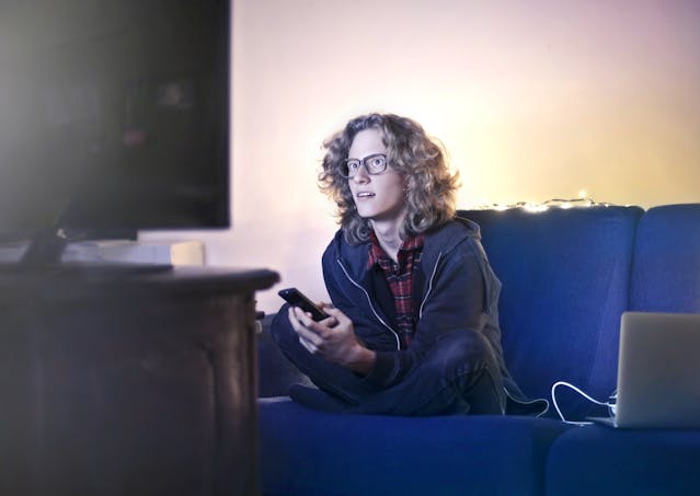 Stream Like a Pro: Optimize Your Entertainment with OTT &amp; Fiber by Cherrinet